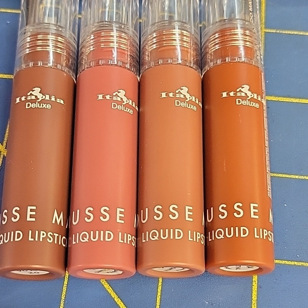Italia Deluxe Mousse Matte Liquid Lipsticks Set of 4